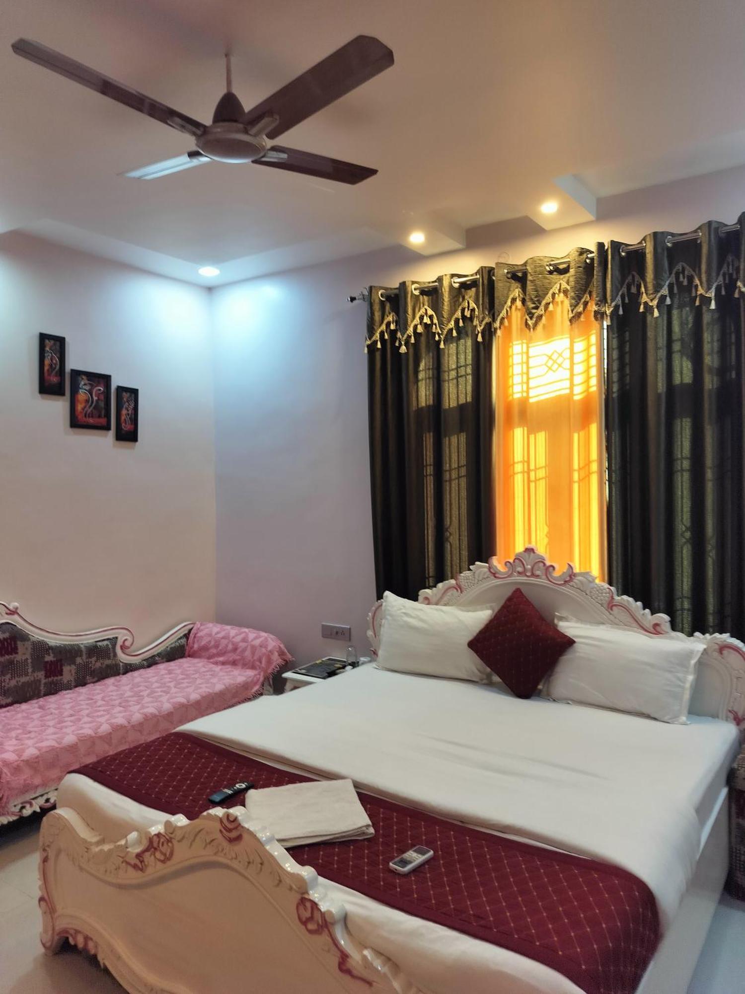 Shree Nanda Guest House バラナシ エクステリア 写真