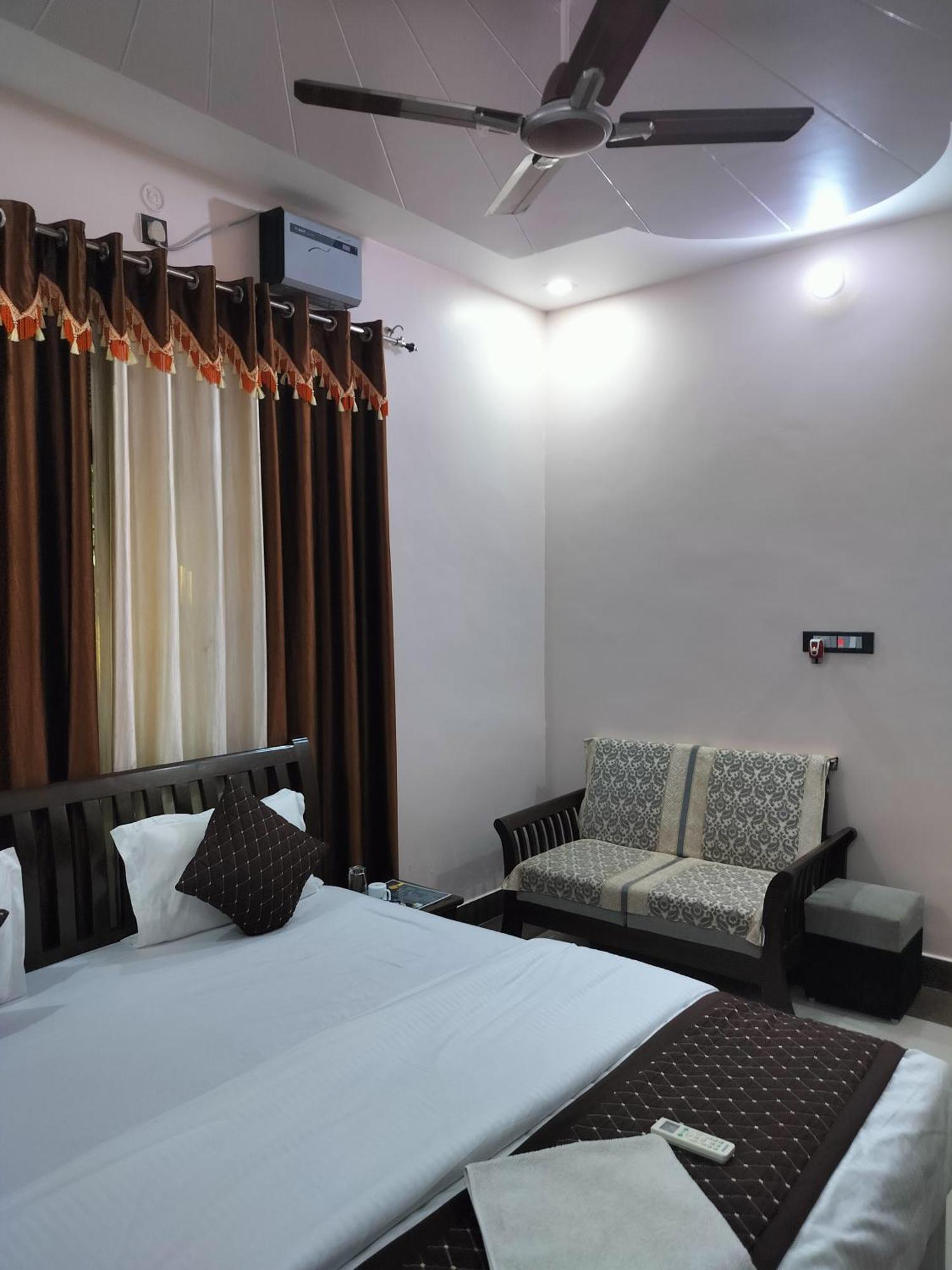 Shree Nanda Guest House バラナシ エクステリア 写真