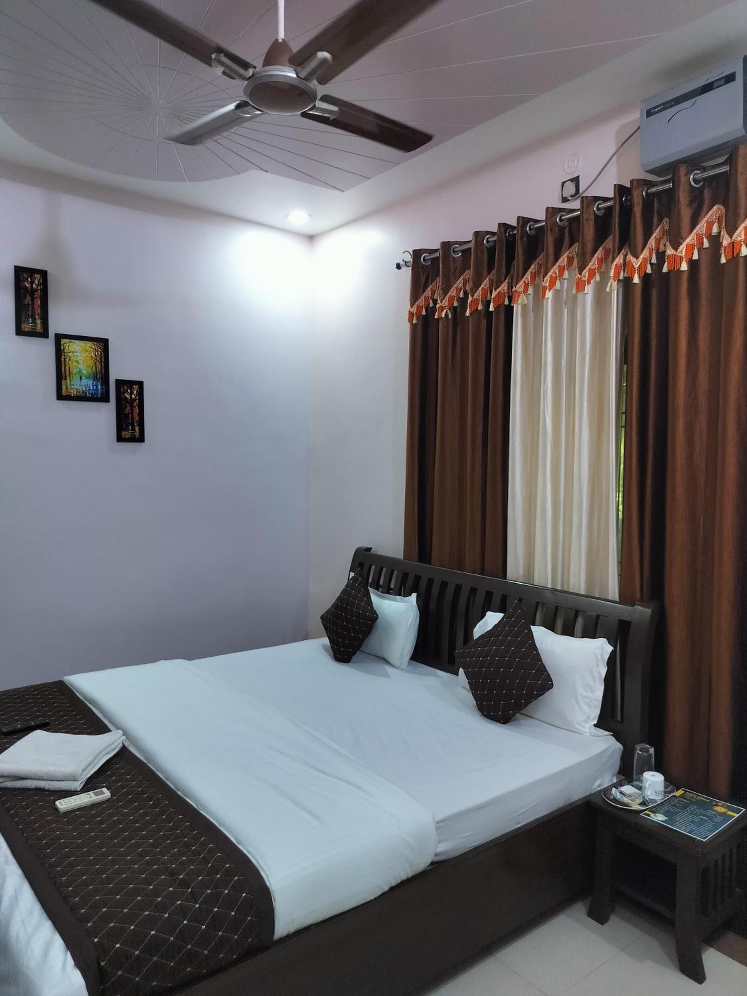 Shree Nanda Guest House バラナシ エクステリア 写真